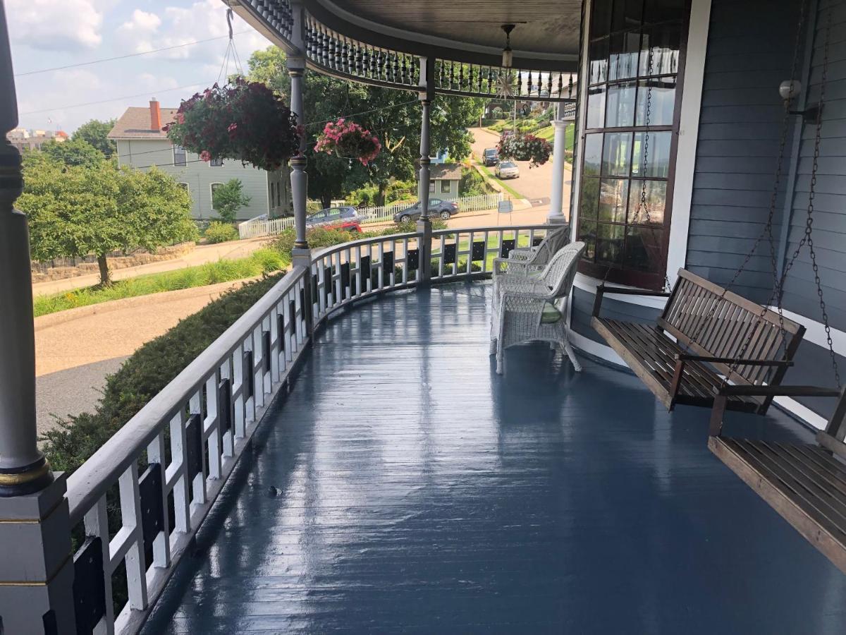 The Hancock House Bed & Breakfast Inn Dubuque Dış mekan fotoğraf