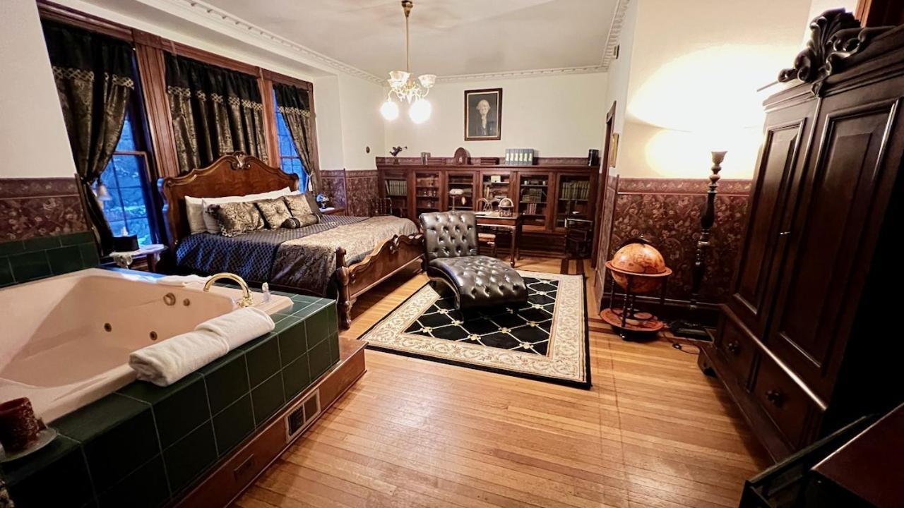 The Hancock House Bed & Breakfast Inn Dubuque Dış mekan fotoğraf